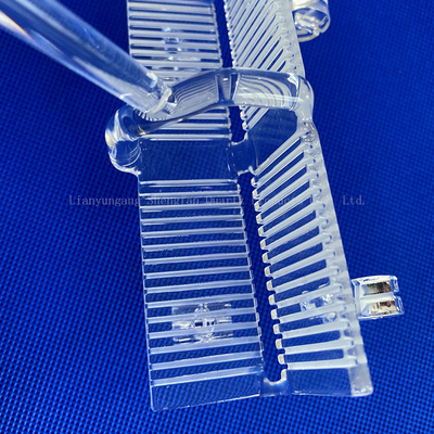 Disesuaikan Transparan Semikonduktor Photovoltaic Fused Silica Boat Kuarsa Glass Wafer Carrier