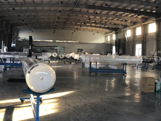 Produksi Dukungan Peraturan Resistensi Panas Fuesd Diameter Besar Quartz Clear Glass Tube