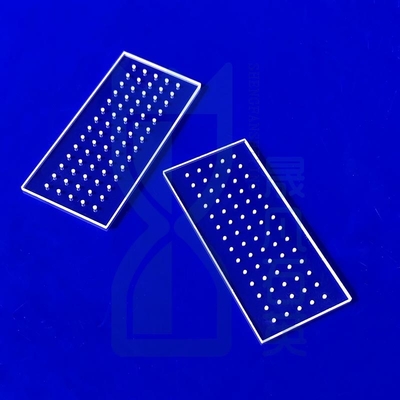 Tinggi kemurnian suhu tinggi jendela UV perforated peleburan quartz pelat kaca