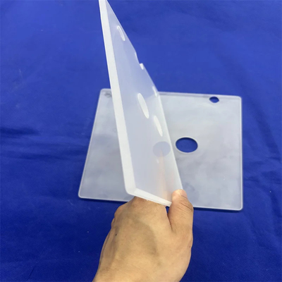 Pabrik Custom tahan suhu tinggi Opaque Perforated Quartz Sheet