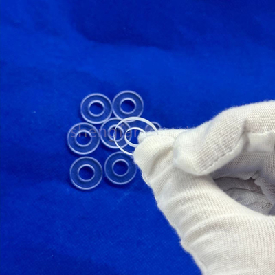 Custom Ultra-Thin Clear Quartz Glass Plate Berbagai Ukuran bulat Plat optik dengan Cuttingquartz plat dibor