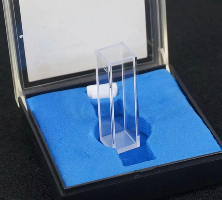 Ultraviolet Kuarsa Cuvettes 5mL / 10mL 100% bebas gelembung kompatibel dengan UV-Vis Spektrophotometers