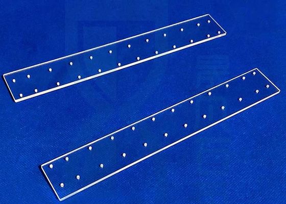 Pengeboran Laser Presisi Tinggi Pelat Silika Menyatu Transparan Dengan Lubang