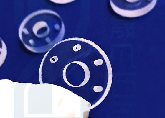 Laser Drilling Round Clear Fused Silica Wafer Dengan Lubang