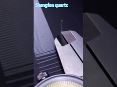 Ini adalah tabung kapiler kuarsa yang ketebalannya hampir sama dengan sehelai rambut.